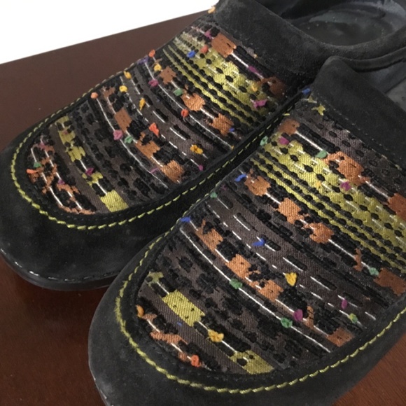 Dansko Clog Size 8/38 - Picture 3 of 6